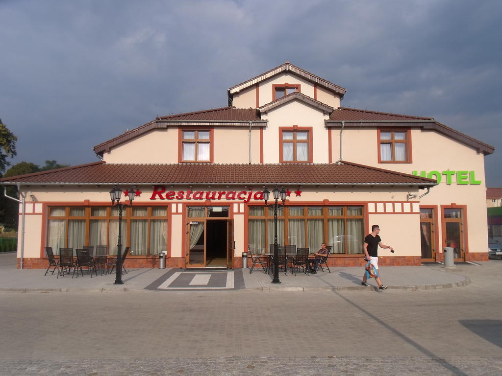 Hotel Neo Międzyrzecz Exterior foto