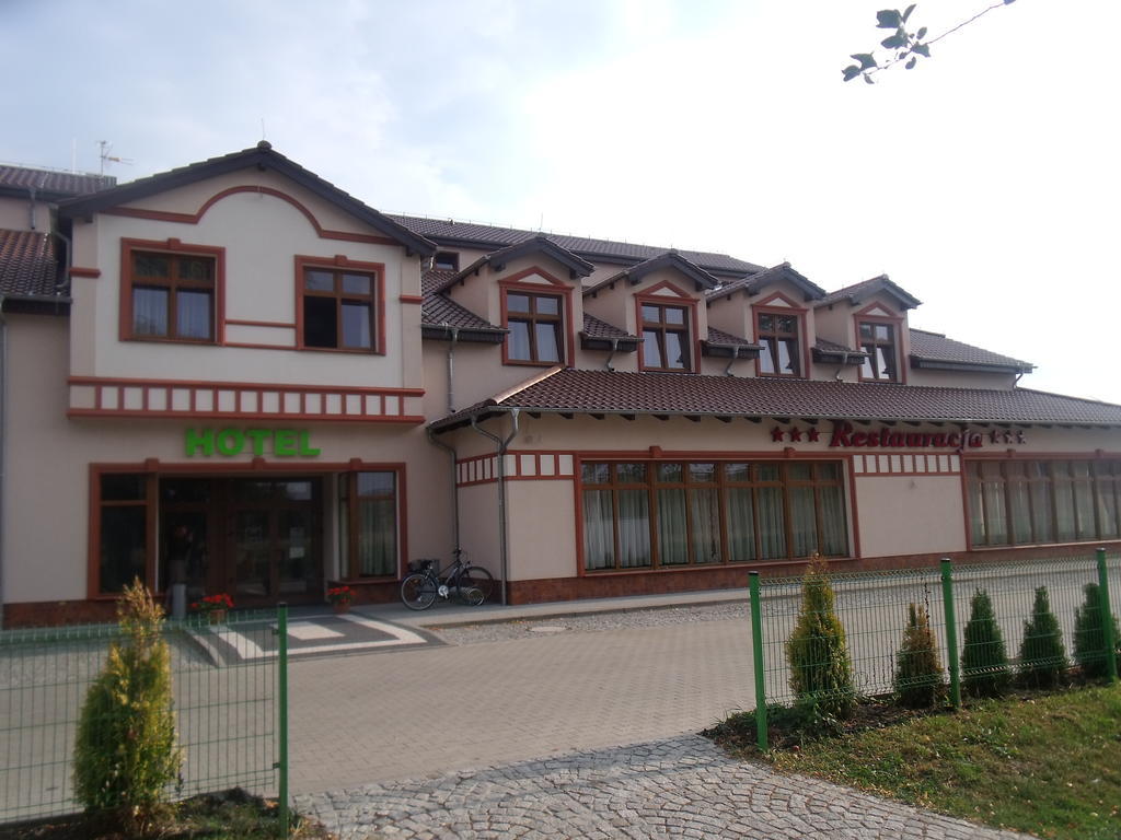 Hotel Neo Międzyrzecz Exterior foto